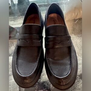 J/SLIDES Black Leather Loafer Women's Size 8.5